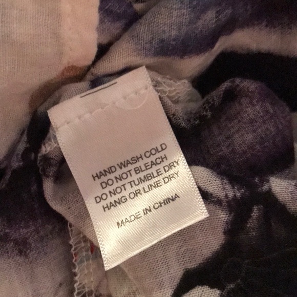 Japanese print Off shoulder Blouse - Picture 9 of 11